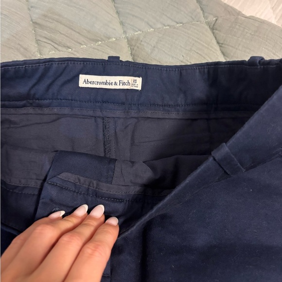 Abercrombie & Fitch Navy Skort XS - Picture 3 of 4